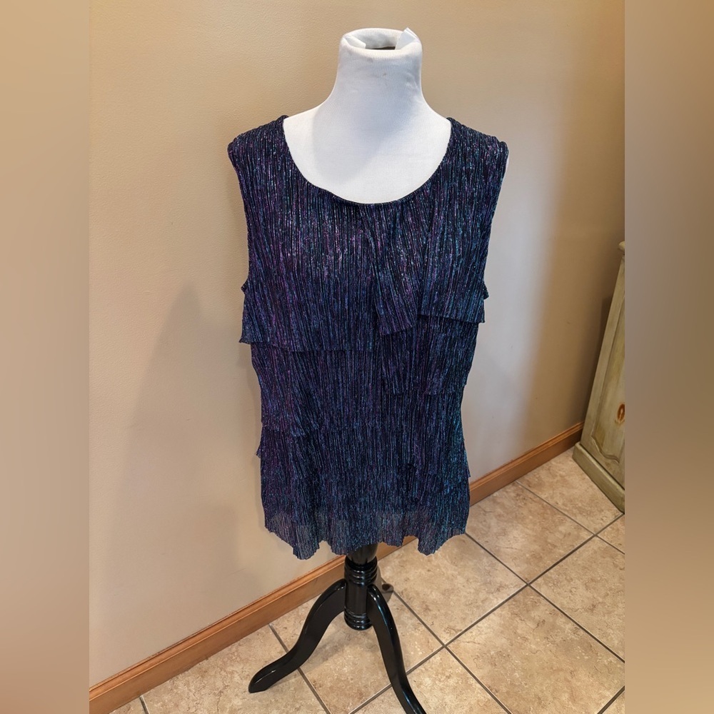 Laura Ashley Tiered Metallic Women’s Top Style - Rhapsody Size XL New with Tags